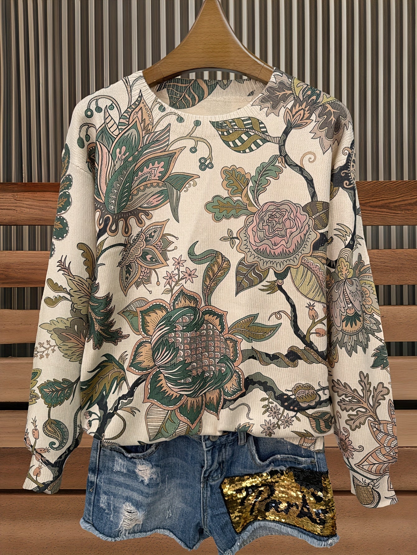 Lavinia – Stilren och mjuk tröja med elegant mönster