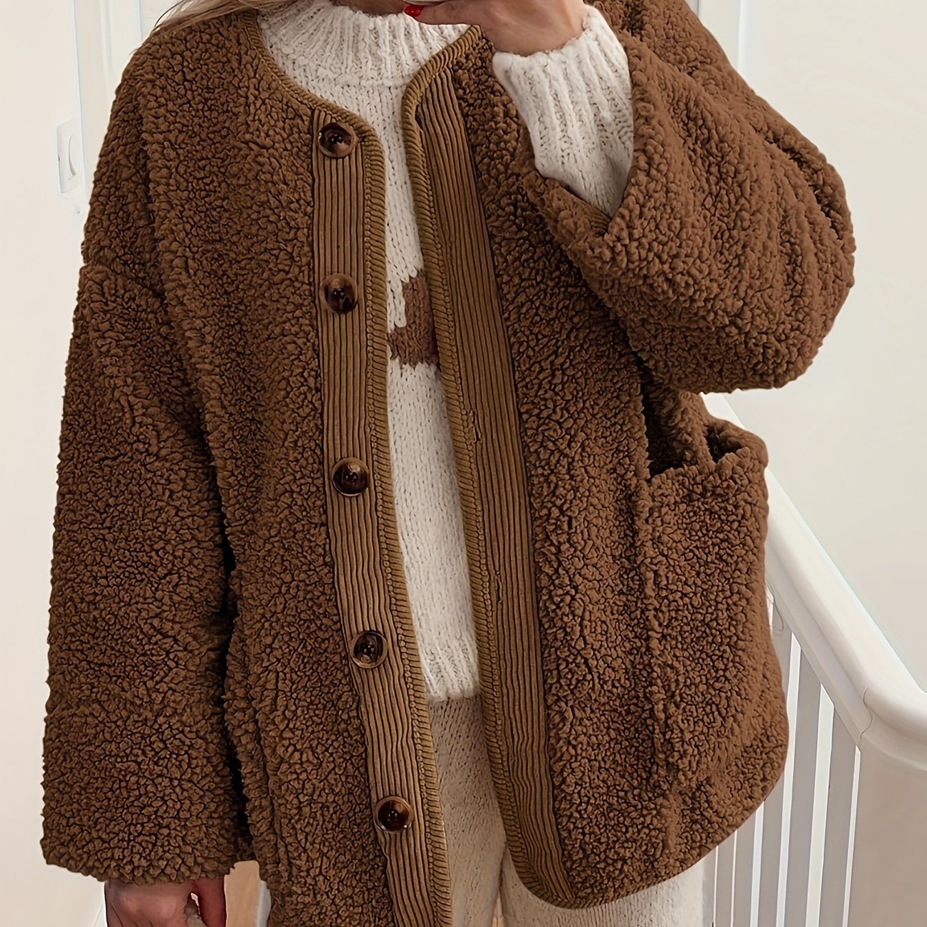 Ullrika – Elegant stickad topp med fickor