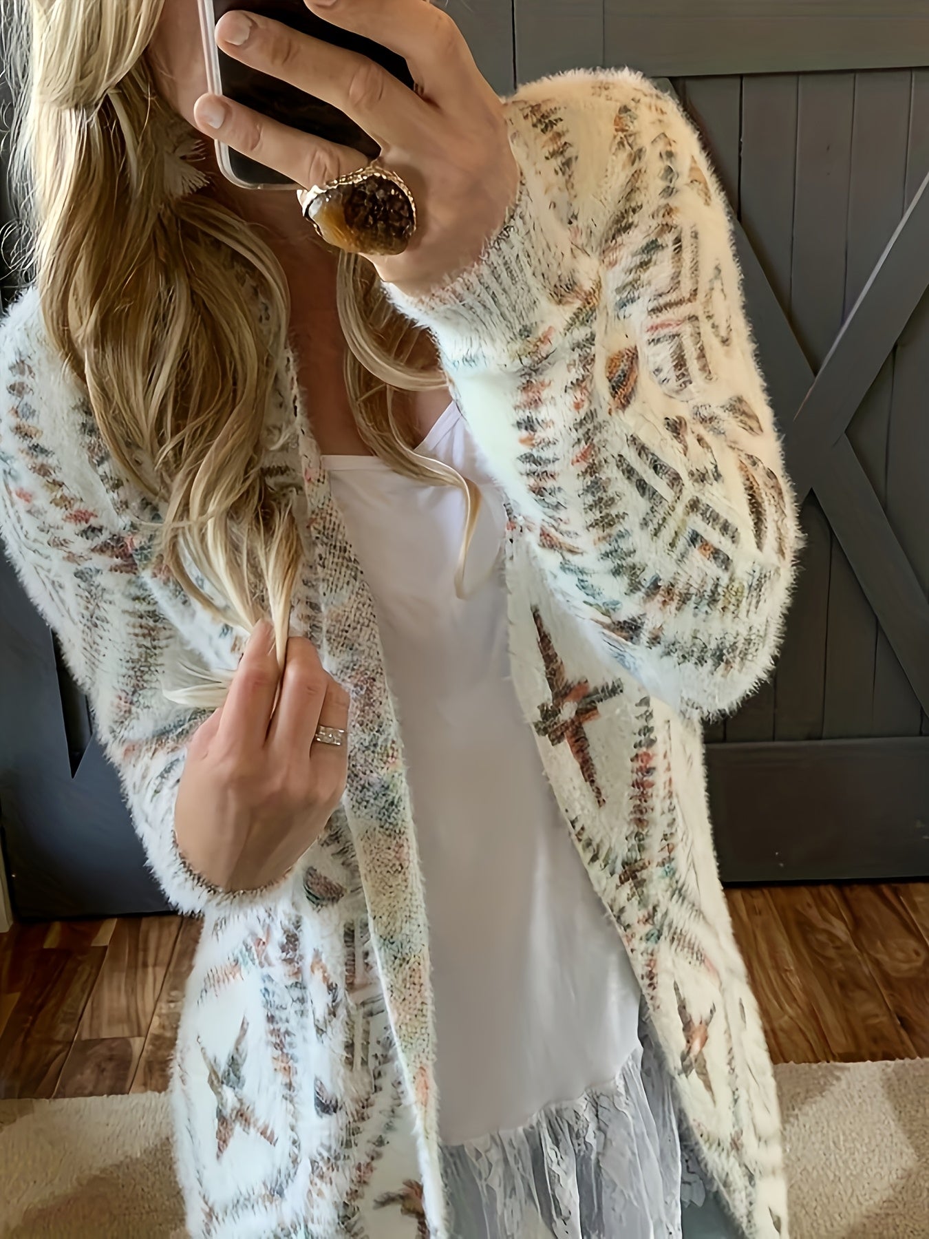 Katja – Elegant stickad kofta med geometriskt mönster