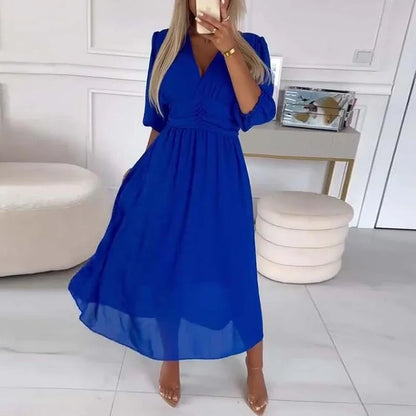 Helena – Lätt och elegant klänning för alla tillfällen