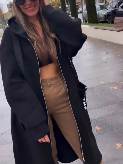 Ylva – Lång trenchcoat med elegans och värme