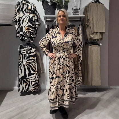 Viveka – Stilfull och bekväm kontorsklänning