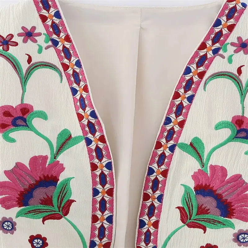 Astrid - Kort broderad väst