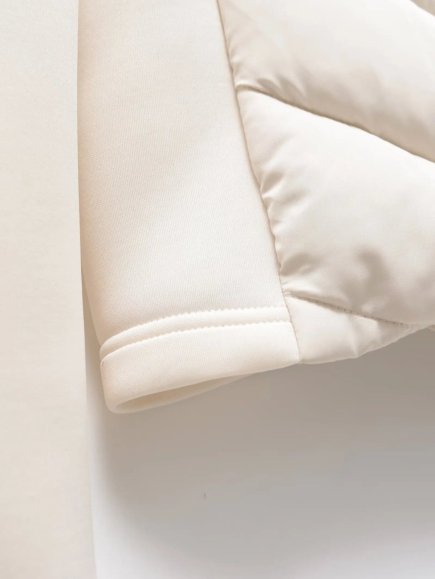 Majvor – Jackan som kombinerar värme och elegans