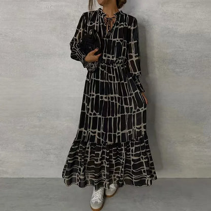 Estrid – Elegant långklänning med vintagekänsla