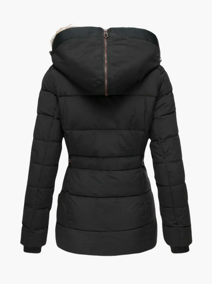 Solvea – Den varma och stilfulla jackan för kyliga dagar