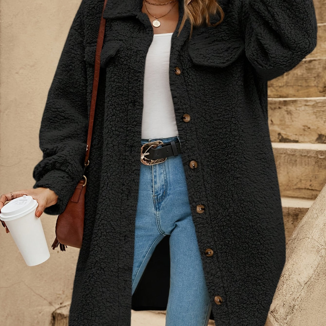 Milou – Kappan som bär elegans genom varje steg