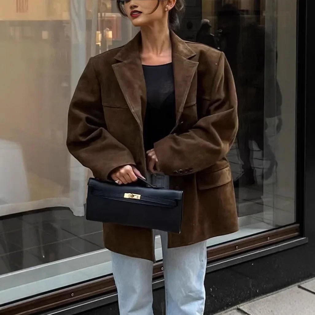 Dinah – Värme och stil i varje rörelse - Véloria Studios