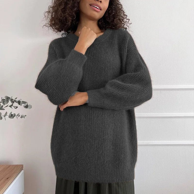 Livia – Tröjan som förenar komfort med en touch av elegans - Véloria Studios