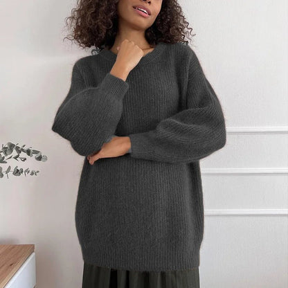 Livia – Tröjan som förenar komfort med en touch av elegans - Véloria Studios