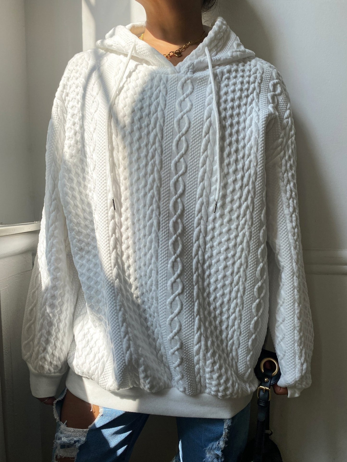 Mariel – Huvtröjan som omfamnar dig med komfort - Véloria Studios