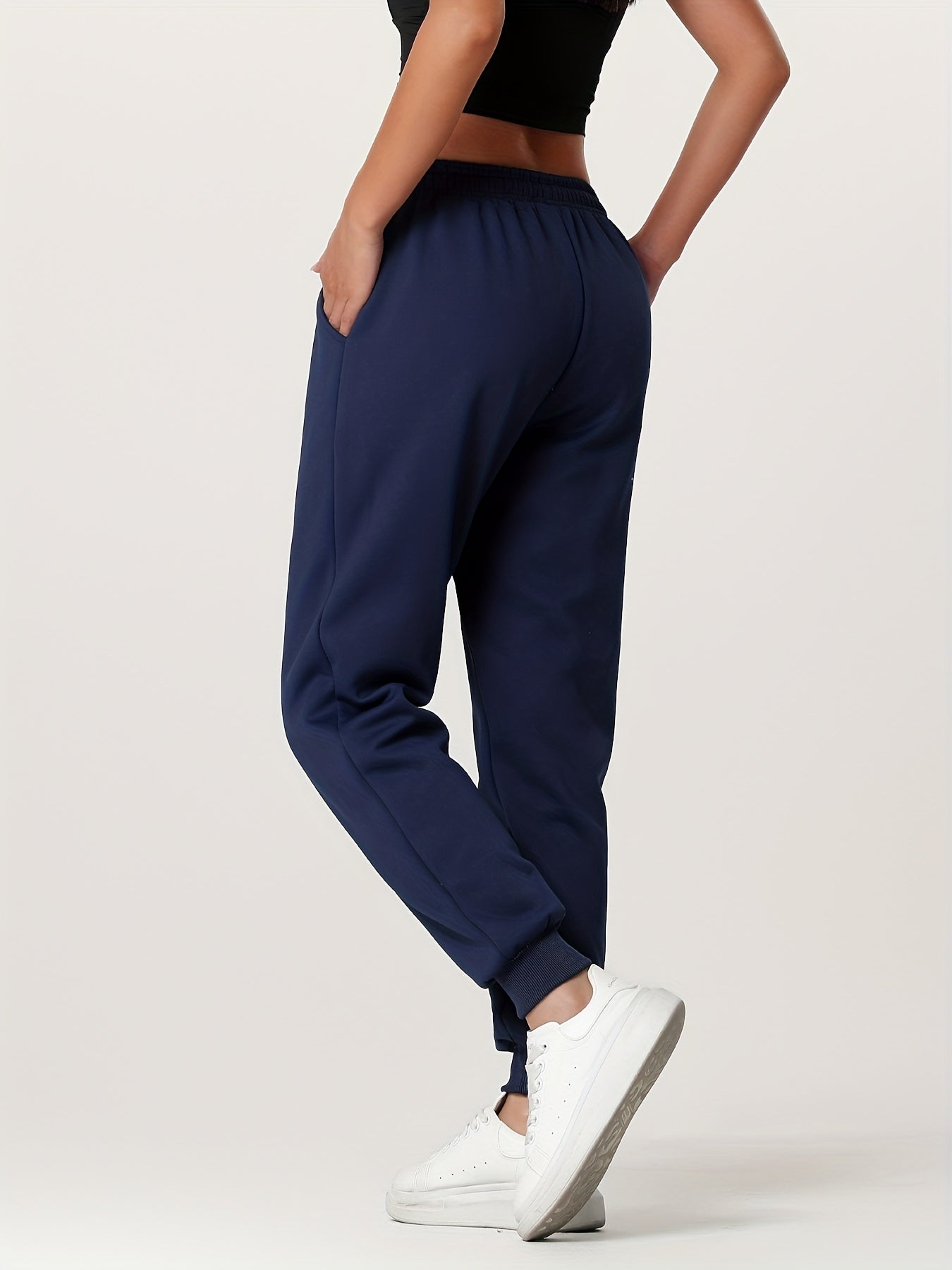 Nikita – De bekväma långbyxorna för avslappnade vinterdagar - Véloria Studios