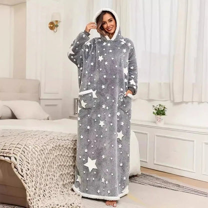 Xylviana – Nattklänningen som omsluter dig med värme och mjukhet - Véloria Studios